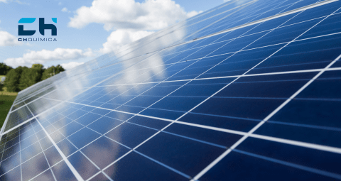 Cómo limpiar los sistemas solares y paneles fotovoltaicos